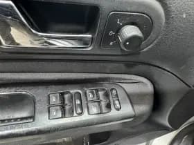 Volkswagen Golf thumbnail 19