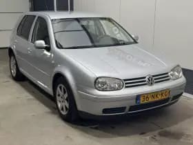 Volkswagen Golf thumbnail 3