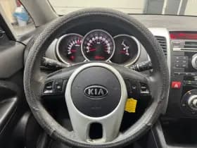 Kia Venga thumbnail 12