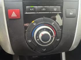 Kia Venga thumbnail 16