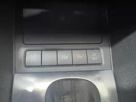 Volkswagen Golf thumbnail 17