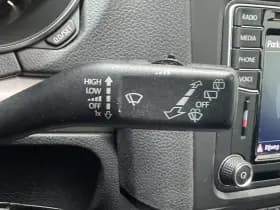 Volkswagen Golf thumbnail 18