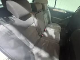 Volkswagen Golf thumbnail 25