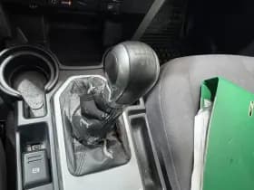 Land Rover Discovery thumbnail 13