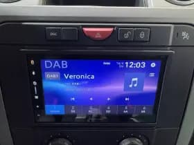 Land Rover Discovery thumbnail 16