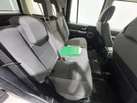 Land Rover Discovery thumbnail 23
