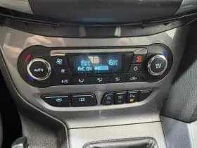 Ford Focus thumbnail 19