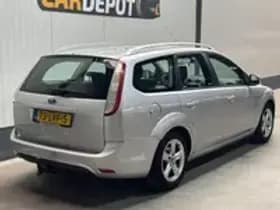 Ford Focus thumbnail 30