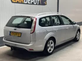 Ford Focus thumbnail 5