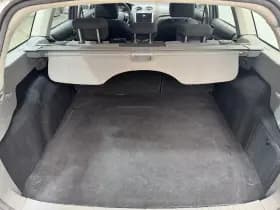 Ford Focus thumbnail 9