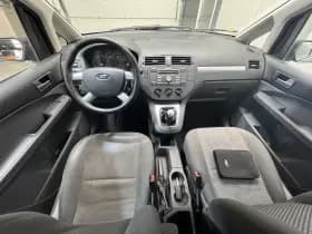 Ford Focus thumbnail 11