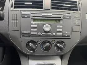 Ford Focus thumbnail 18