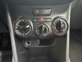 Peugeot 208 thumbnail 19