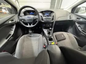 Ford Focus thumbnail 11