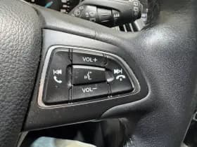Ford Focus thumbnail 18