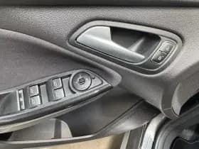 Ford Focus thumbnail 22