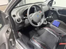 Fiat Panda thumbnail 9
