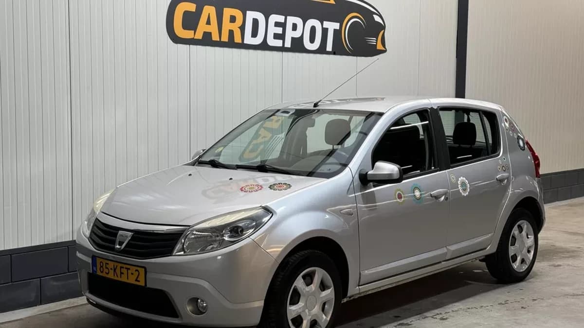 Dacia Sandero — foto 1