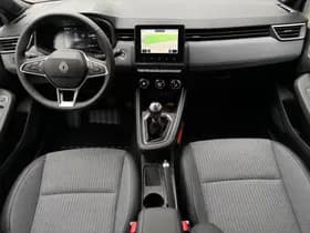 Renault Clio thumbnail 2