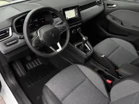 Renault Clio thumbnail 23