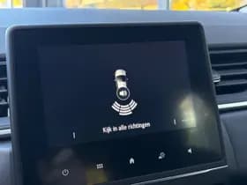 Renault Captur thumbnail 22