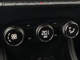Renault Captur thumbnail 17