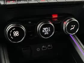 Renault Clio thumbnail 14