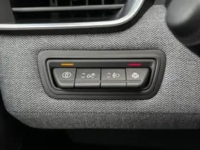 Renault Clio thumbnail 18