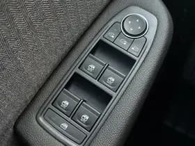 Renault Clio thumbnail 16