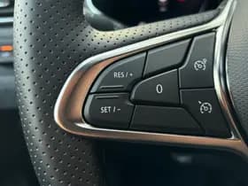 Renault Clio thumbnail 17