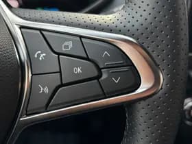 Renault Clio thumbnail 18