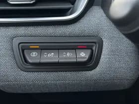 Renault Clio thumbnail 24