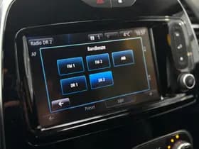 Renault Captur thumbnail 17