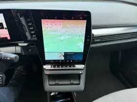 Renault Mégane E-Tech thumbnail 16