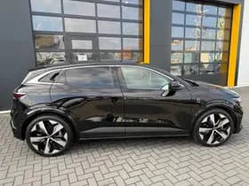 Renault Mégane E-Tech thumbnail 5