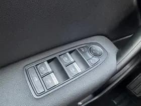 Renault Captur thumbnail 18
