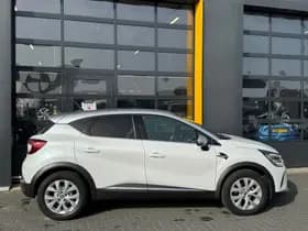 Renault Captur thumbnail 3
