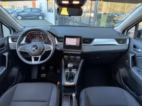 Renault Captur thumbnail 2