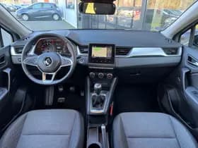 Renault Captur thumbnail 2