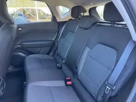 Renault Captur thumbnail 6