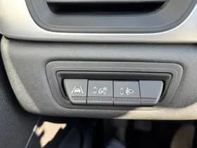 Renault Captur thumbnail 15