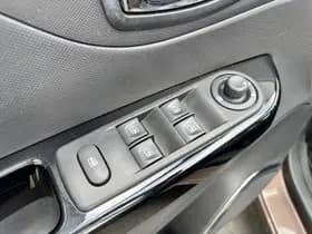 Renault Captur thumbnail 7