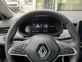 Renault Clio thumbnail 11
