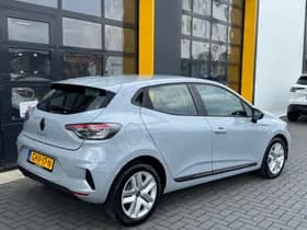 Renault Clio thumbnail 3