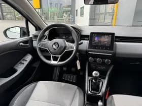 Renault Clio thumbnail 9