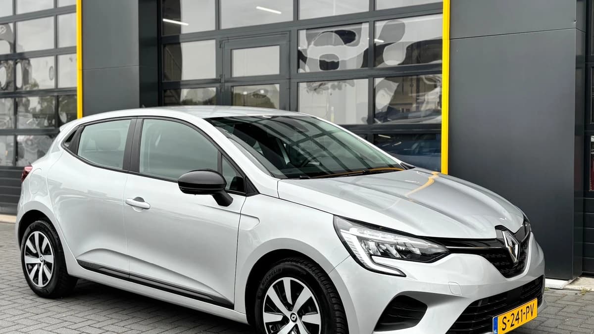 Renault Clio — foto 1