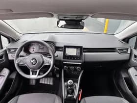 Renault Clio thumbnail 2