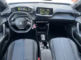 Peugeot 2008 PureTech 130 Allure thumbnail 7