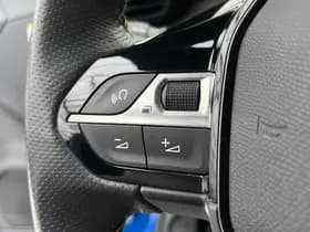 Peugeot E-208 EV GT Pack 50 kWh thumbnail 22