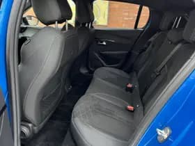 Peugeot E-208 EV GT Pack 50 kWh thumbnail 9